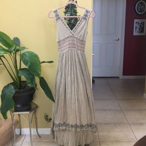 Solitaire Boho Taupe Maxi Dress  Embroidery SZ S
